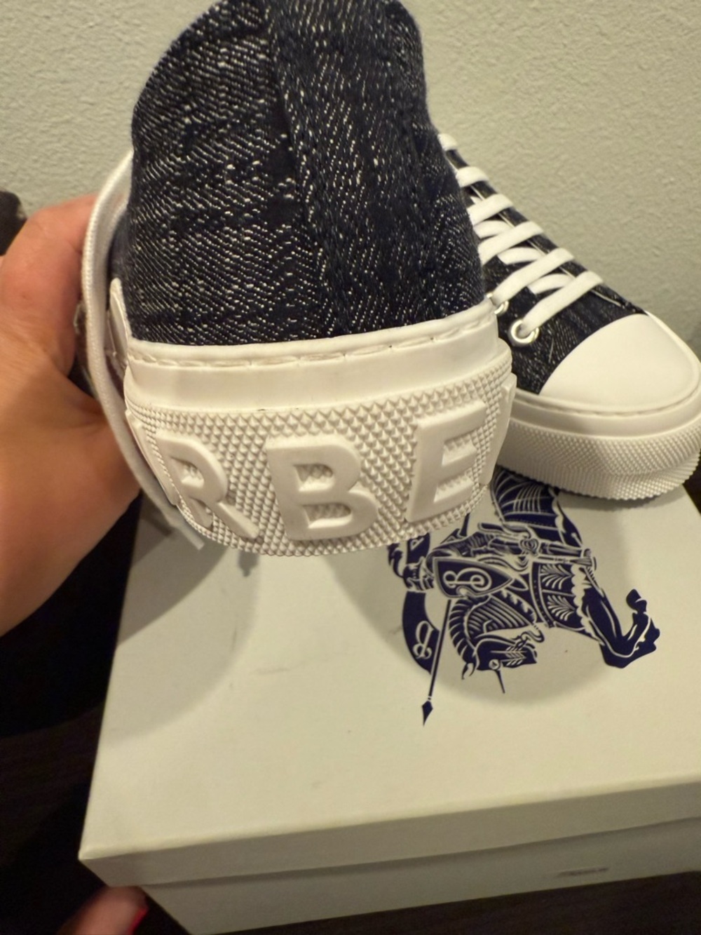 Brand new Burberry denim Canvas Low-Top Sneakers with White Soles size 43 us 10 - Picture 4 of 8